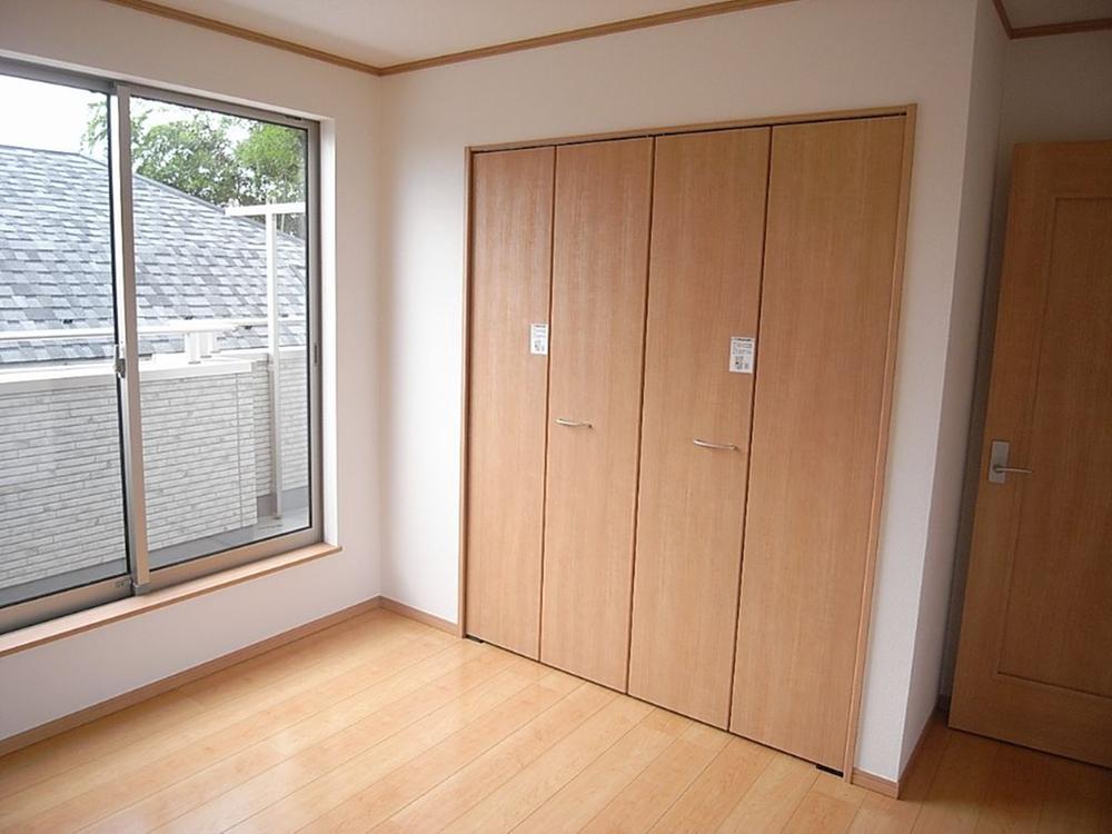 Same specifications photos (Other introspection). Same specifications