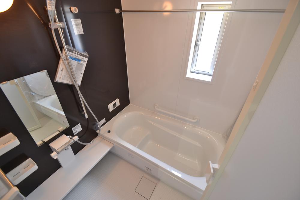 Bathroom. Indoor (11 May 2013) Shooting 4 Building