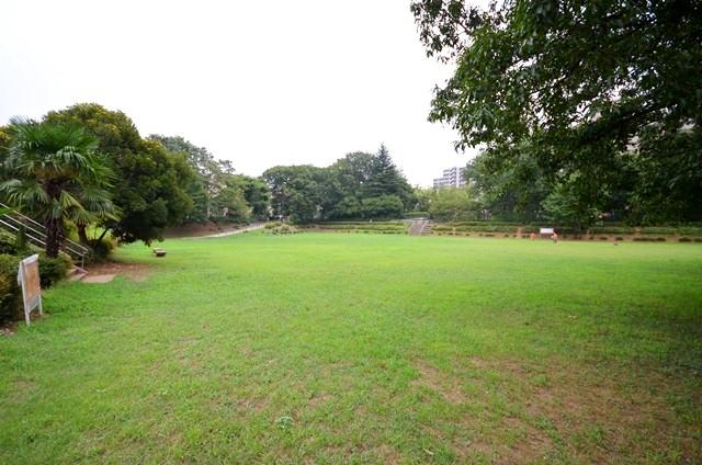 park. Fujimi to green space 450m