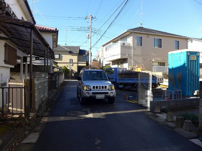 Local photos, including front road. Local (December 21, 2013) Shooting