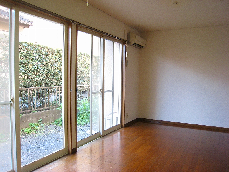 Living and room