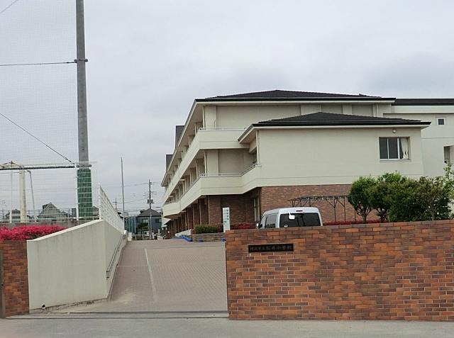 Primary school. 350m until Matsui elementary school