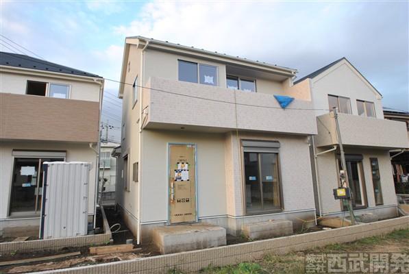 Local appearance photo. 4 Building Sunny! 