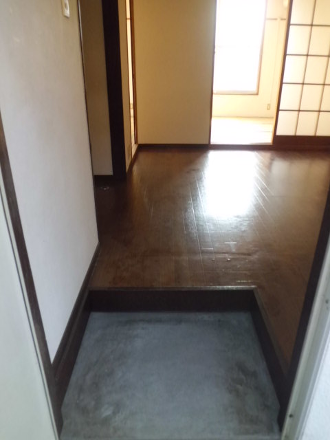 Entrance. Entrance. 