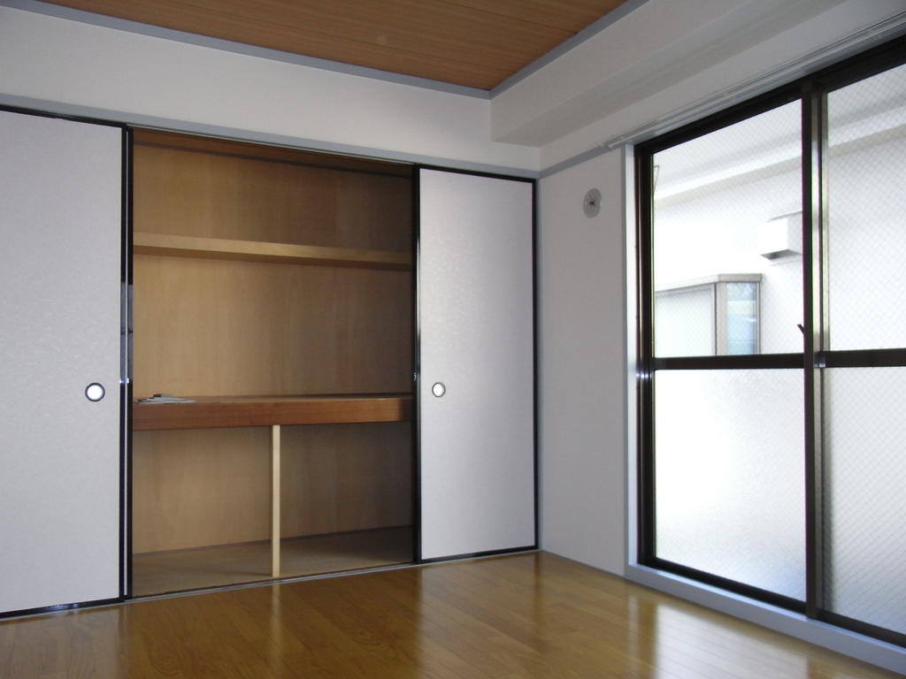 Other room space