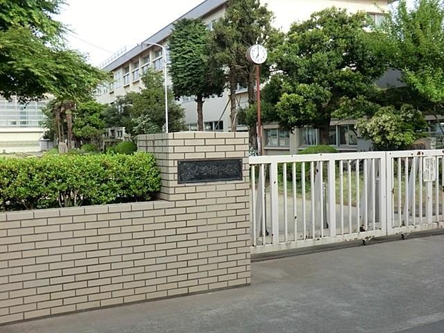 Junior high school. Kotesashi 1190m until junior high school
