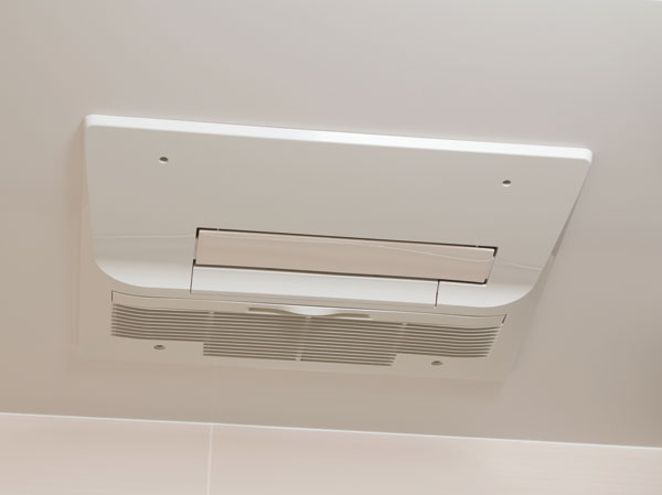 Bathing-wash room.  [Bathroom ventilation dryer] Drying of clothes Ya, Heating at the time of bathing, Adopt a bathroom heater dryer equipped with the various functions such as cool breeze. It is very useful, such as laundry on a rainy day.