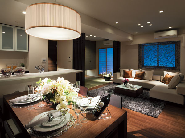 Living.  [K type ・ living ・ dining]  ※ Published photograph of which was taken the model room K type menu plan (2013 April), Option (these include paid. furniture ・ Furniture etc. are not included in the sale price.