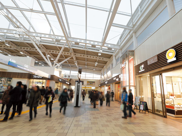 Surrounding environment. "Tokorozawa" station free passage