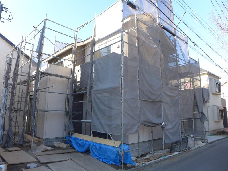 Local photos, including front road. A Building site (December 15, 2013) Shooting