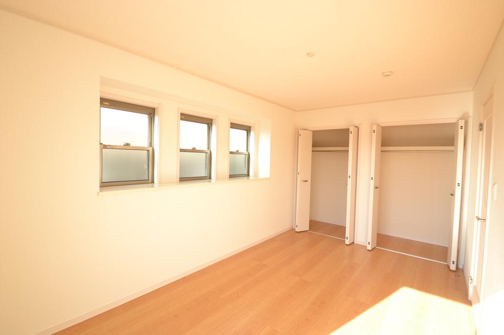 Non-living room. Indoor (10 May 2013) Shooting