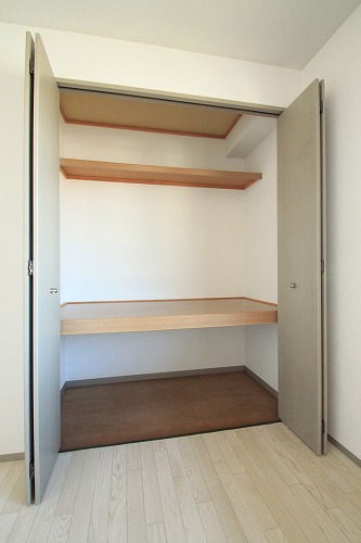 Receipt. ※ For the exit plan, Same building ・ It is a photograph of another room.