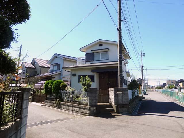 Local photos, including front road. Local (September 2013) Shooting