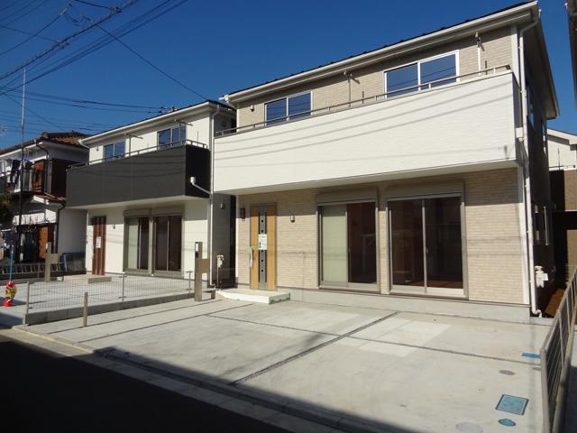 Local appearance photo. Local (11 May 2013) Shooting