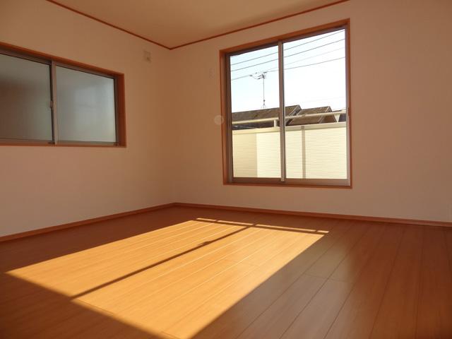 Non-living room. Indoor (11 May 2013) Shooting