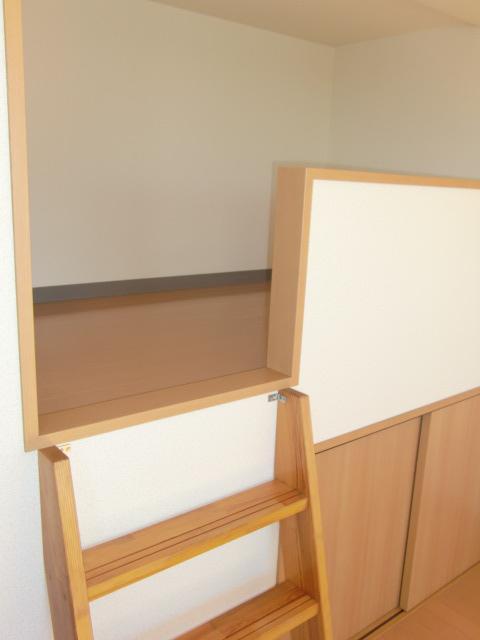 Other room space. loft