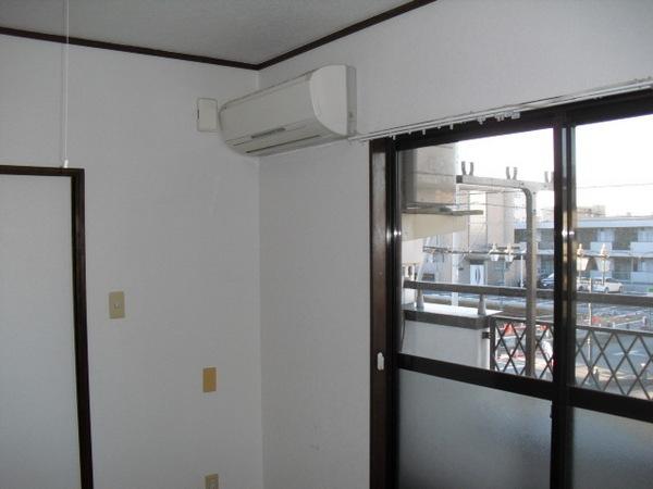 Living and room. Bright Western-style