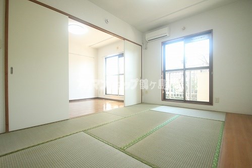 Other room space. Apamanshop Tsurugashima shop TEL: 049-233-7511