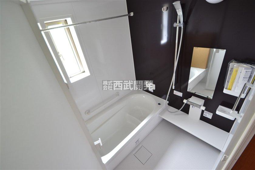 Same specifications photo (bathroom). Reference photograph bathroom