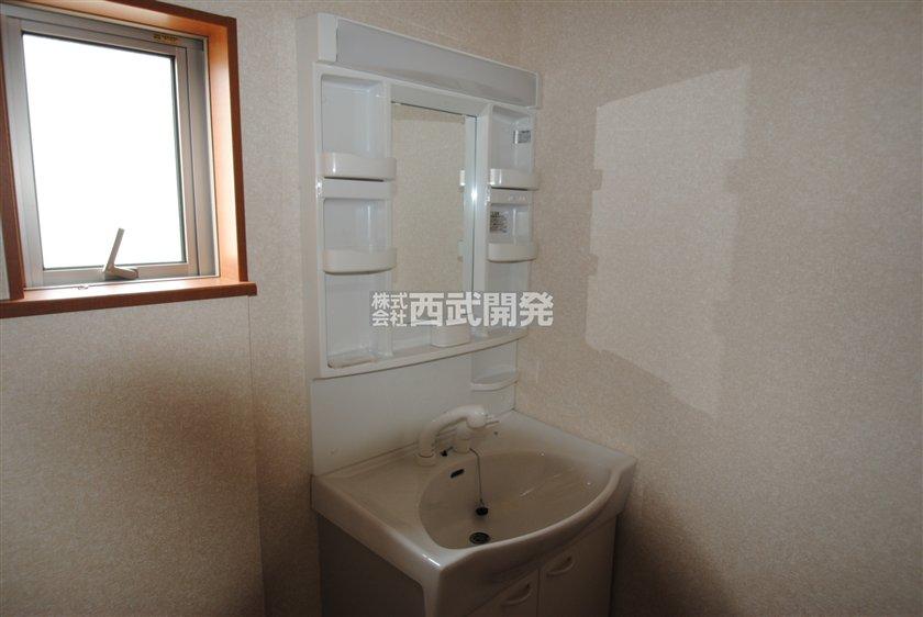 Same specifications photos (Other introspection)