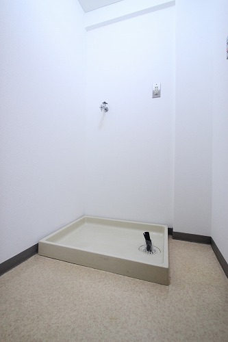 Washroom. Apamanshop Tsurugashima shop TEL: 049-233-7511