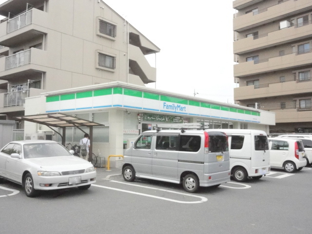 Convenience store. FamilyMart Sakado Station south zelkova dori until (convenience store) 279m