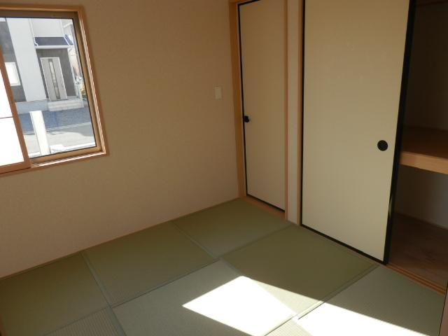 Same specifications photos (Other introspection). Same specifications