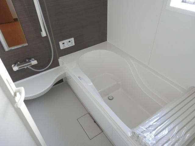 Same specifications photos (Other introspection). Same specifications