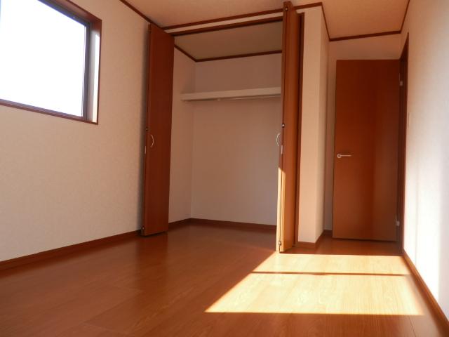 Same specifications photos (Other introspection). Same specifications