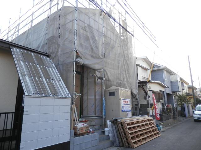 Local appearance photo. Local (10 May 2013) Shooting