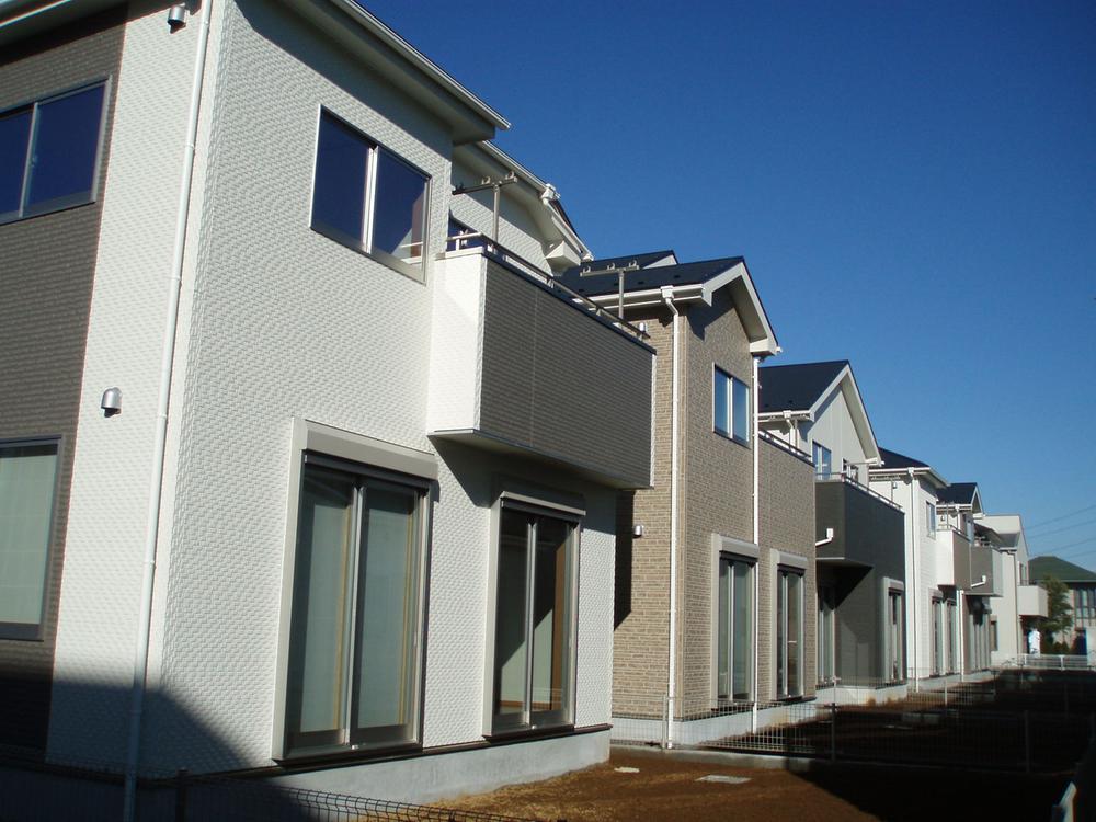 Local appearance photo. Local (12 May 2013) Shooting