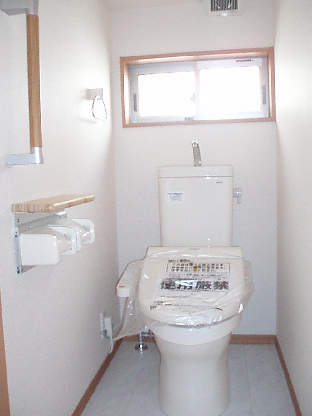 Toilet. 7 Building room (12 May 2013) Shooting