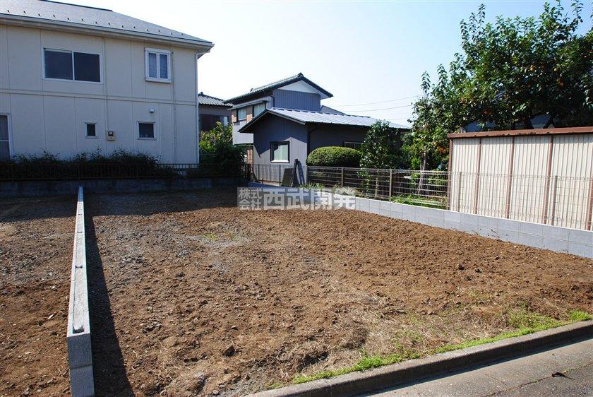 Local appearance photo. Local (10 May 2013) Shooting