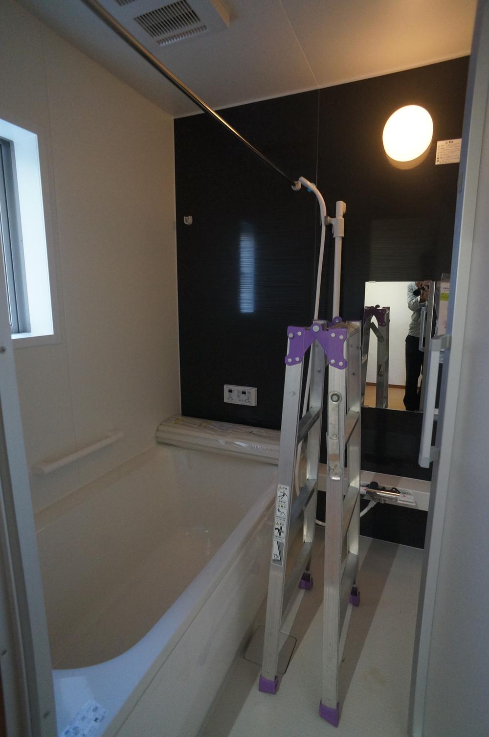 Bathroom. Indoor (11 May 2013) Shooting