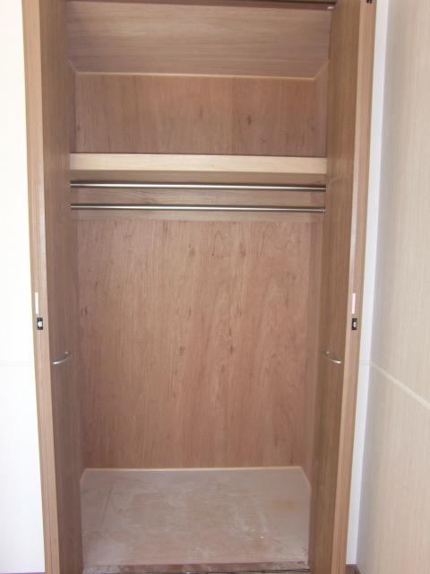 Receipt. Closet (under construction)