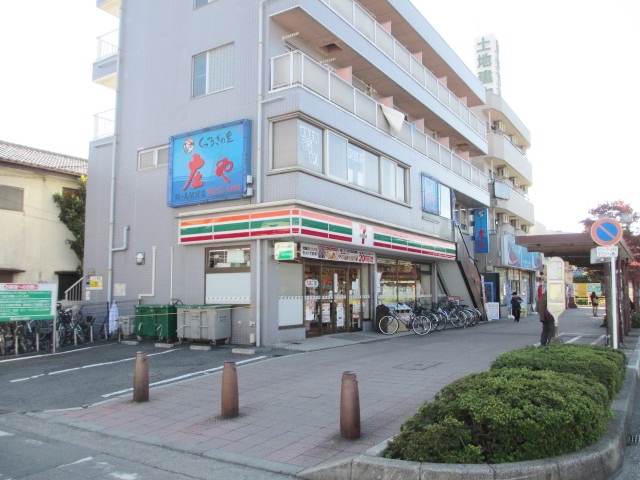 Convenience store. Seven-Eleven Tsurugashima Station West Exit store up (convenience store) 443m