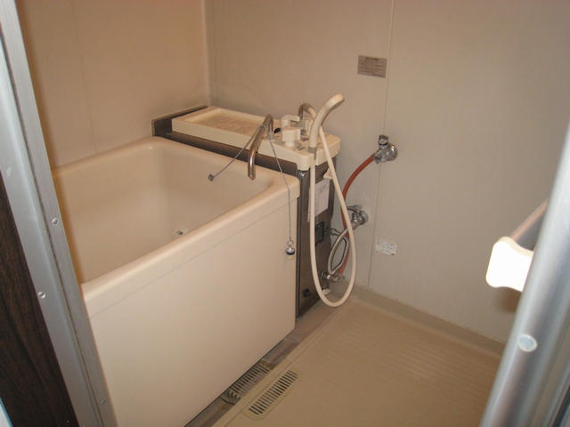 Bath.  ※ For the exit plan, Same building ・ It is a photograph of another room. 