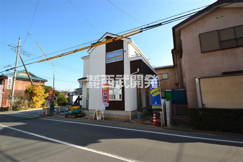 Local photos, including front road. Local (12 May 2013) Shooting