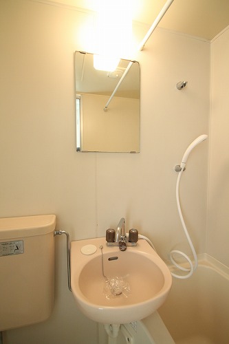 Washroom. Apamanshop Tsurugashima shop TEL: 049-233-7511