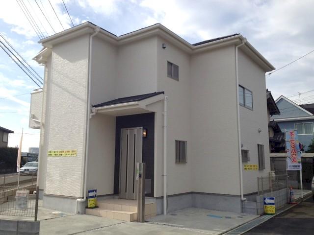 Local appearance photo. Local (11 May 2013), shooting (2 Building)