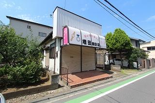 Building plan example (exterior photos). Exterior Photos