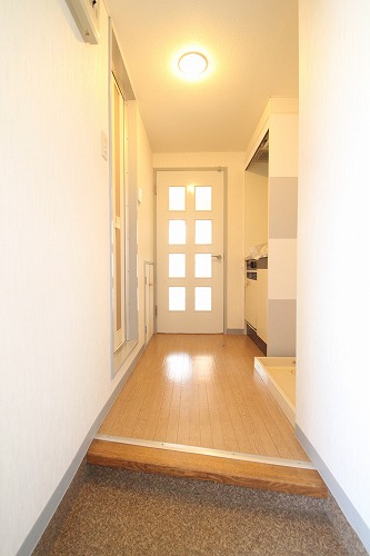 Entrance. Apamanshop Tsurugashima shop TEL: 049-233-7511