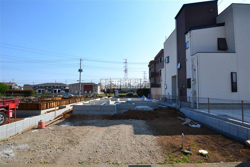 Local appearance photo. 1 Building site (October 2013) Shooting