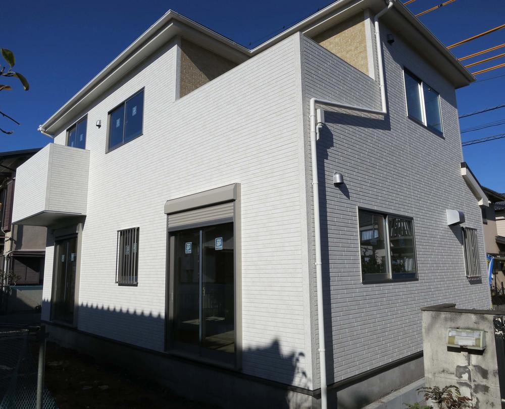 Local appearance photo