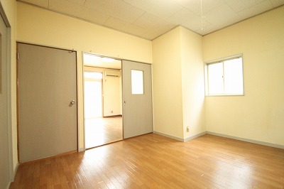 Living and room. Our HP⇒http / / www.t-apapla.com /