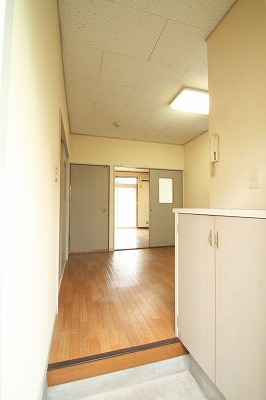 Entrance. Apamanshop Tsurugashima shop TEL: 049-233-7511