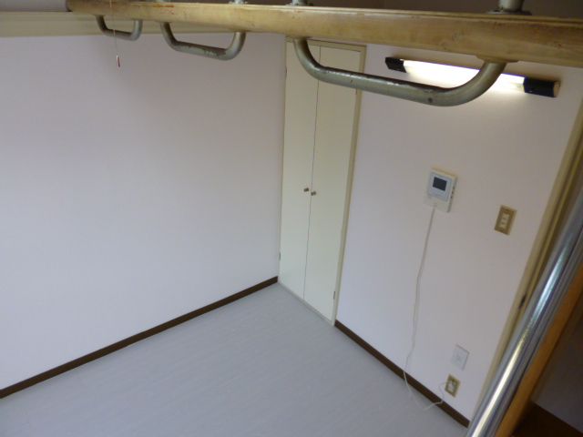 Other. It is the state of the ladder. It is a beautiful white is room.