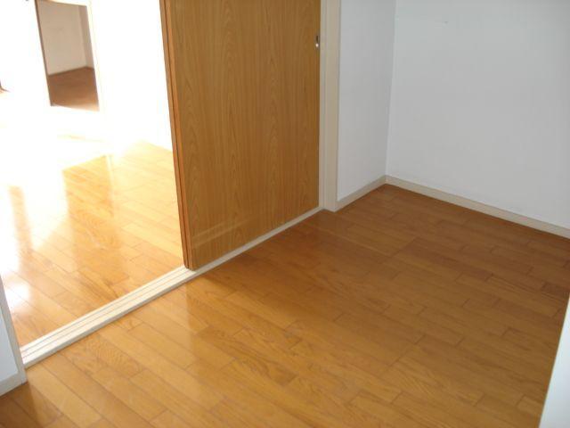 Other room space. space