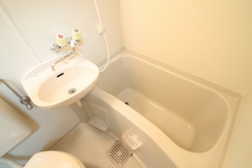 Bath. Apamanshop Tsurugashima shop TEL: 049-233-7511