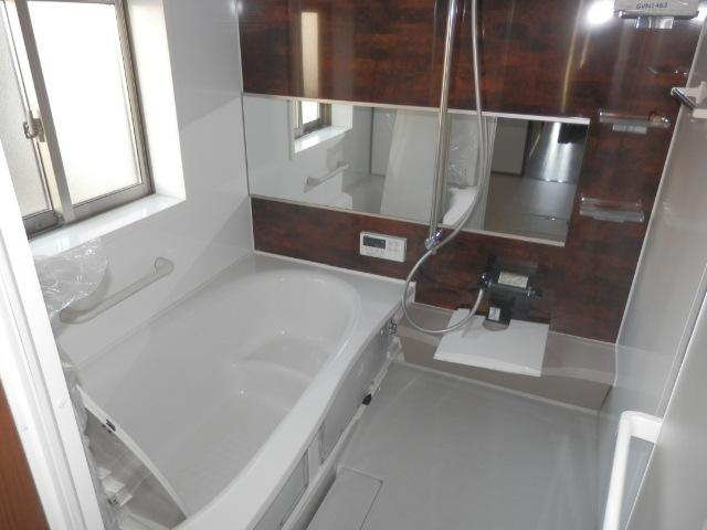 Bathroom. Indoor (12 May 2013) Shooting 1 Building